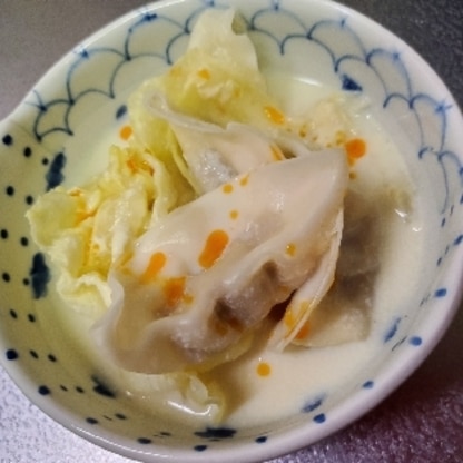 寒い時には、鍋(о´∀`о)♪♪♪
豆乳は、大好きで、冷凍餃子なので簡単に出来て、美味しく頂けました☆★
ごちそうさまでしたm(_ _)m